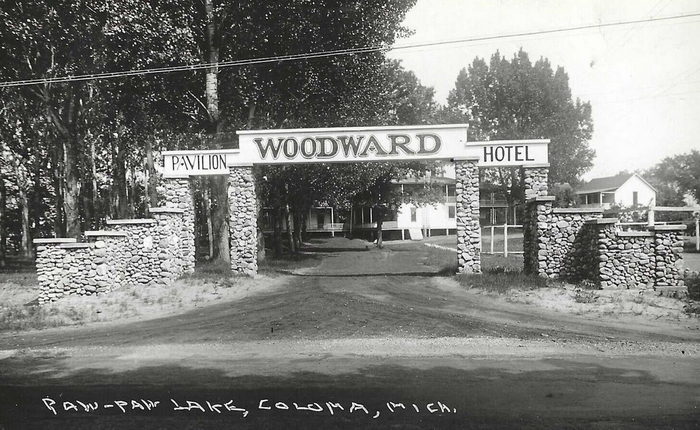 Woodward Pavillion - Pavilion Hotel